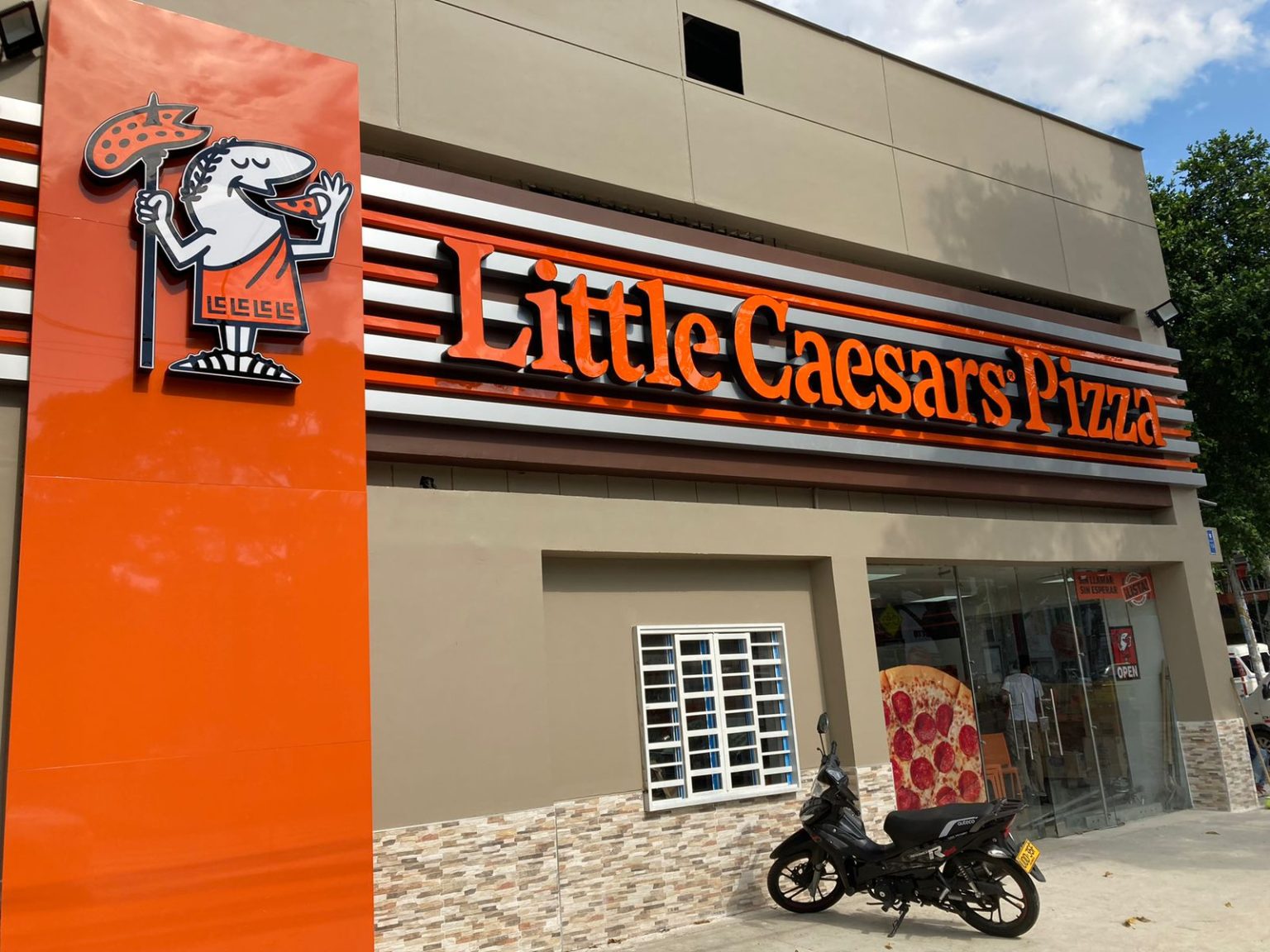 "Little Caesars Pizza" Se Expande En Colombia Con Sus Primeras Tiendas ...