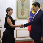 Encuentro entre Verónica Alcocer y Nicolás Maduro