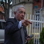 Fiscalía añade nuevo delito en acusación contra el expresidente Álvaro Uribe