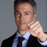 Registraduría le cierra la puerta a Daniel Quintero a las consultas presidenciales de marzo y envía el caso al CNE.