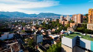 Vista panorámica de un sector residencial de Medellín