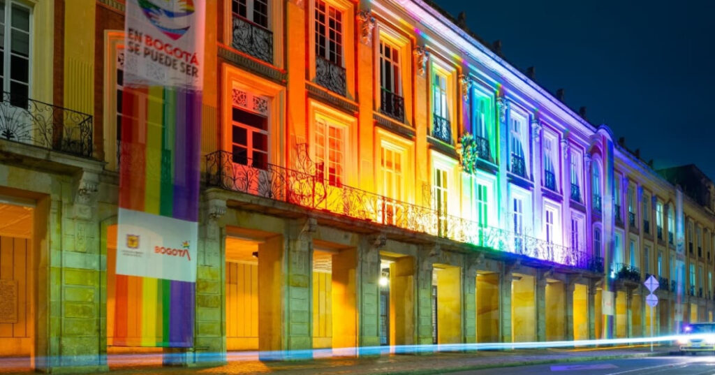 orgullo-lgbti-en-bogota_-sede-de-la-alcaldia-se-viste-de-colores.png