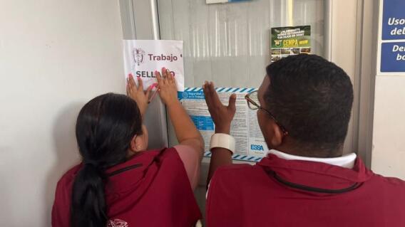 Funcionarios del Ministerio del Trabajo sellan oficinas de ESSA