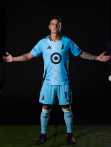 James uniforme Minnesota