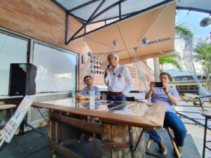 FOTO ENTREVISTA ROBLEDO