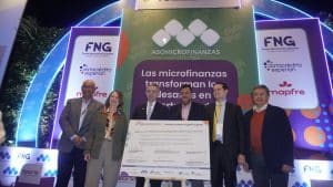 COMUNICADO FIRMA GRAN ACUERDO GOTA A GOTA